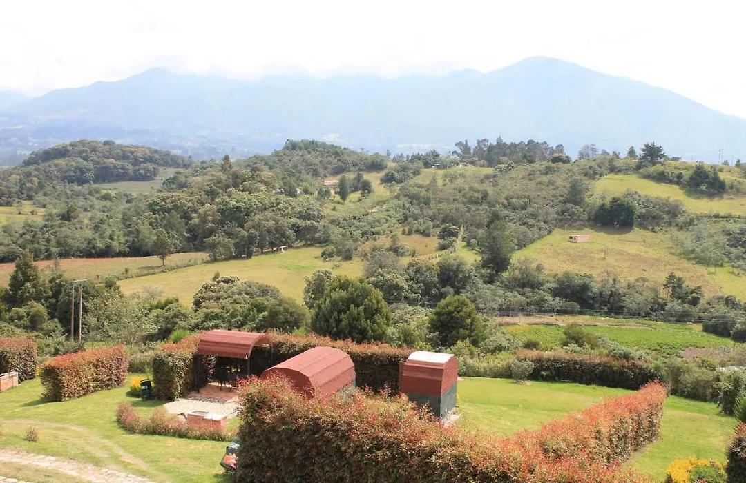 Hotel, Bungalows, Chalet y Cabañas Aventura Park Villa De Leyva La Periquera-1